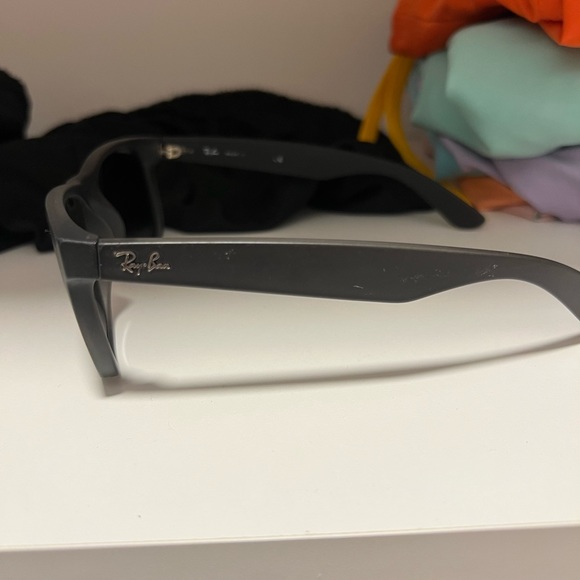 Ray ban glasses 100% authentic - Picture 2 of 5